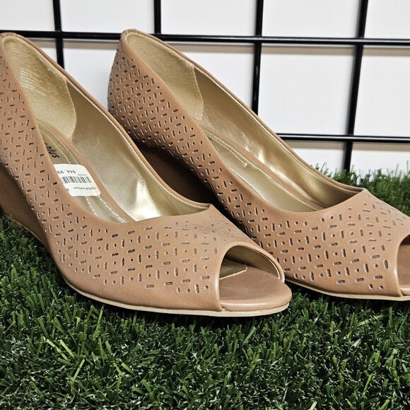 Ladies peep toe wedge 8.5 - Picture 1 of 5